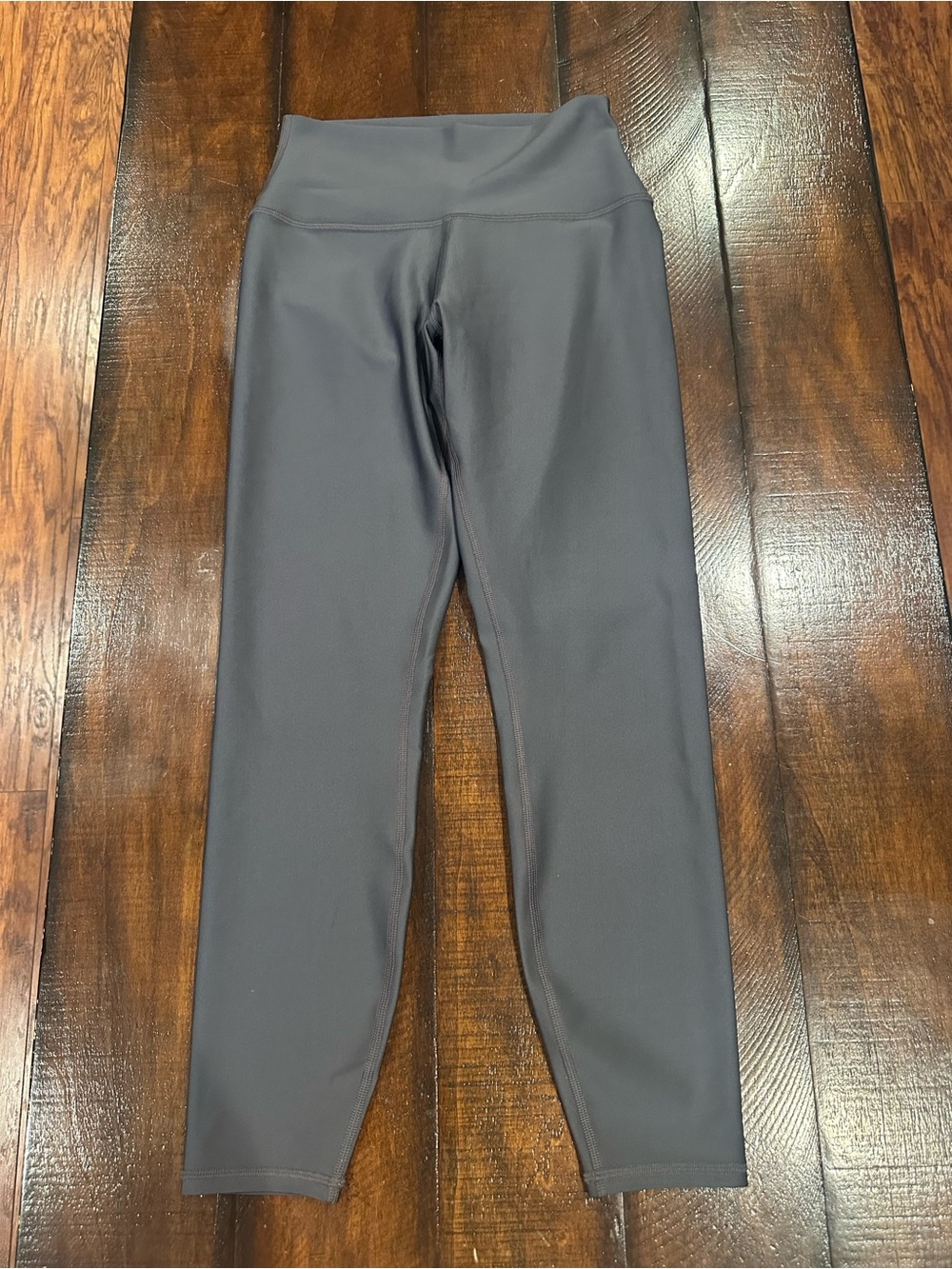 ALO Yoga High-Rise Air Lift Leggings in Anthracite size S